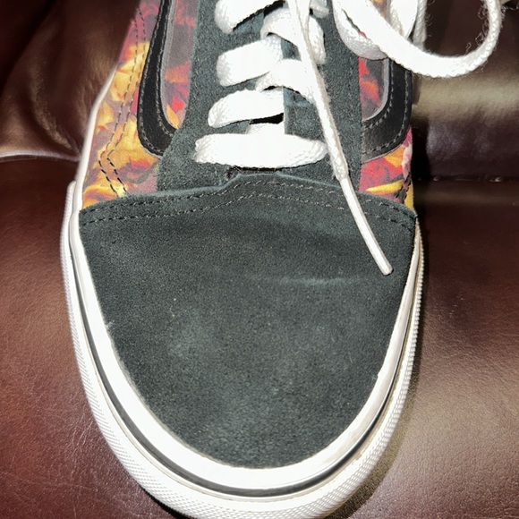 Vans Old Skool Floral & Stripe Shoes - Picture 7 of 15